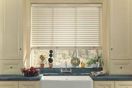 How to Choose the Right Mini Blinds for Your Home or Office